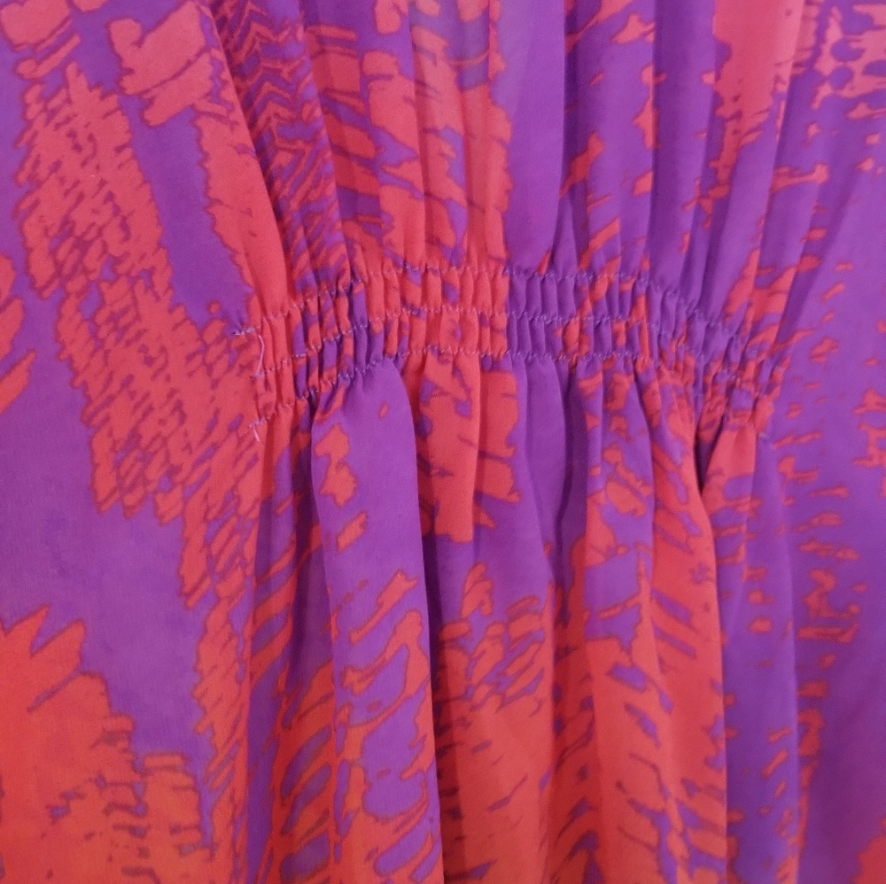 Bright Sheer Tunic - Picture 6 of 8